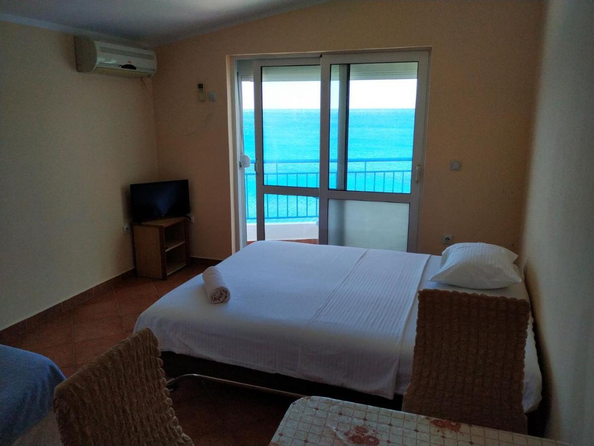 Apartmani Orange Dreams Sutomore Bagian luar foto