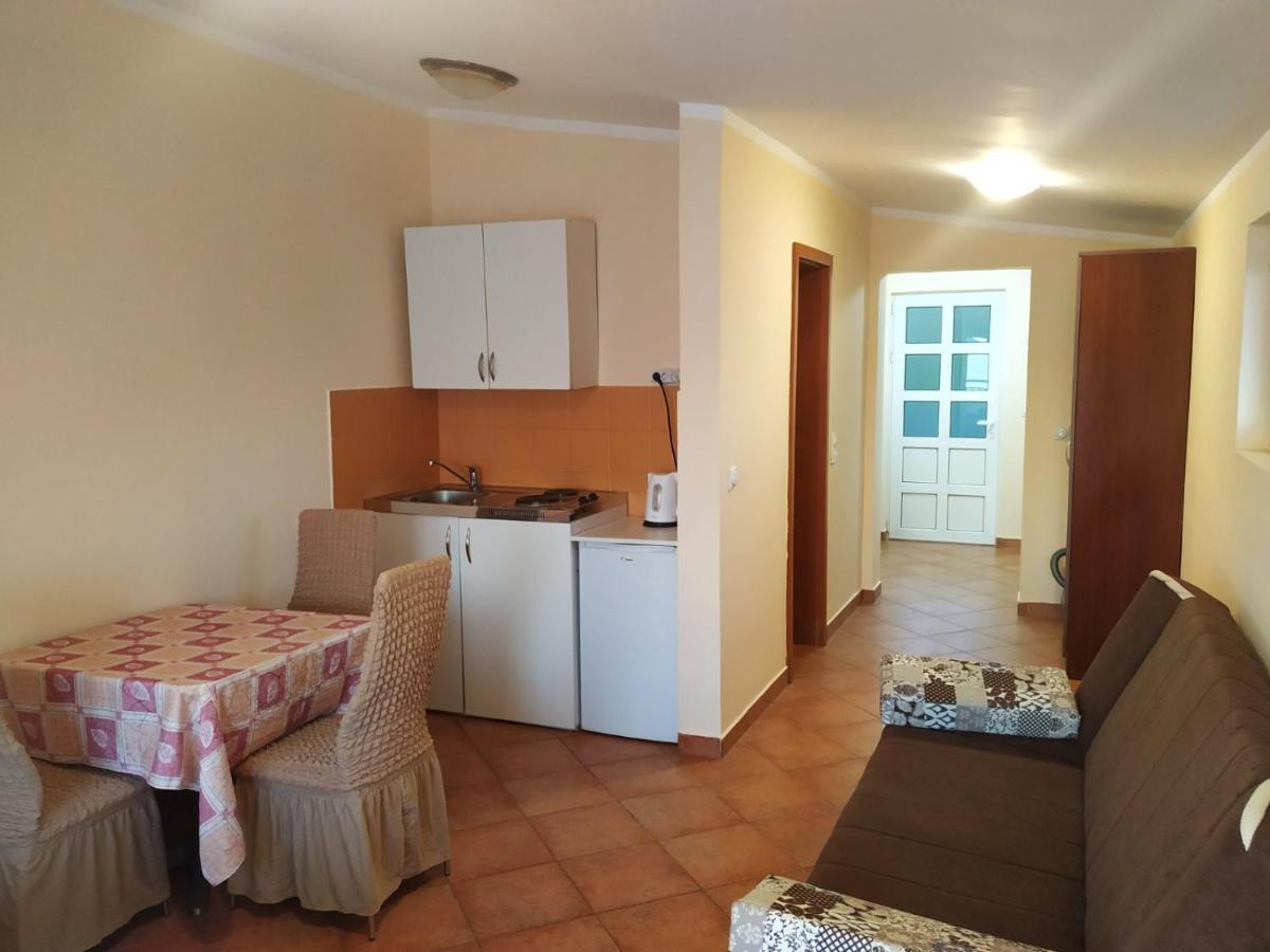 Apartmani Orange Dreams Sutomore Bagian luar foto